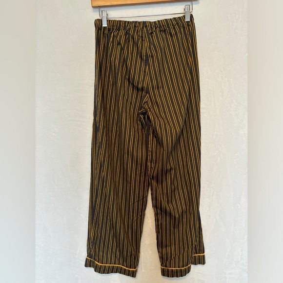 Pottery Barn Teen Harry Potter Pajamas Hufflepuff Stripe Shirt Pants size medium - Picture 6 of 16